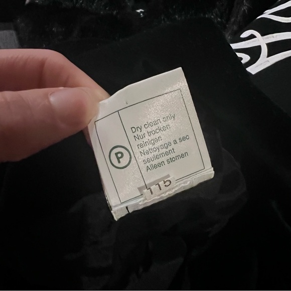 Laura Ashley Black Vintage Velvet Cloak Cape Small - Picture 11 of 15